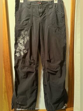 Unionbay Floral Embroidered Black Cargo Pants Size 7